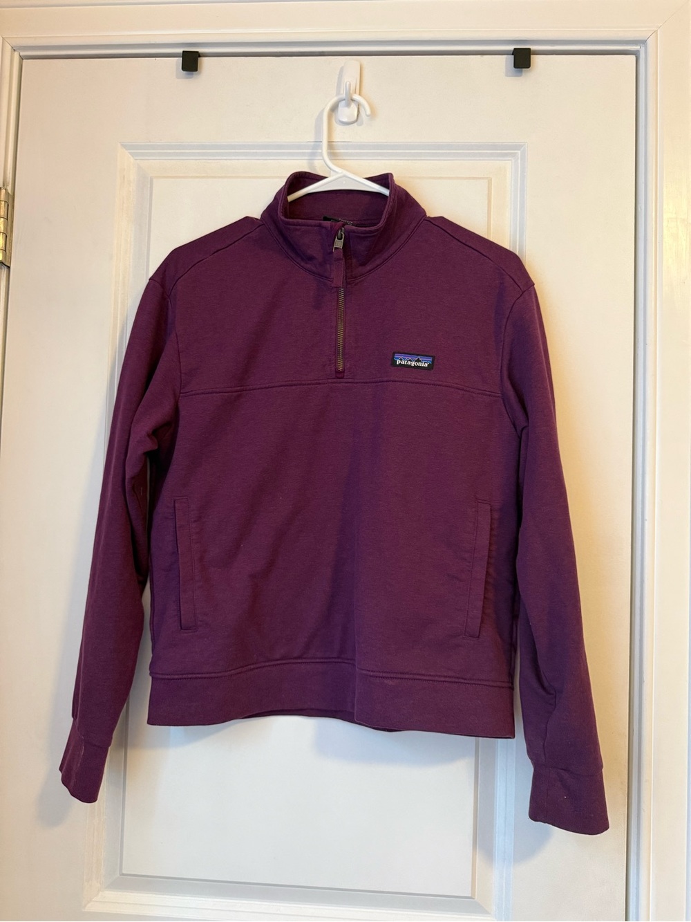Patagonia Deep Plum Cotton Pullover with Logo Patch - Picture 1 of 4